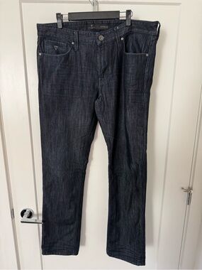 GUESS Men's Dark Indigo Straight Jeans